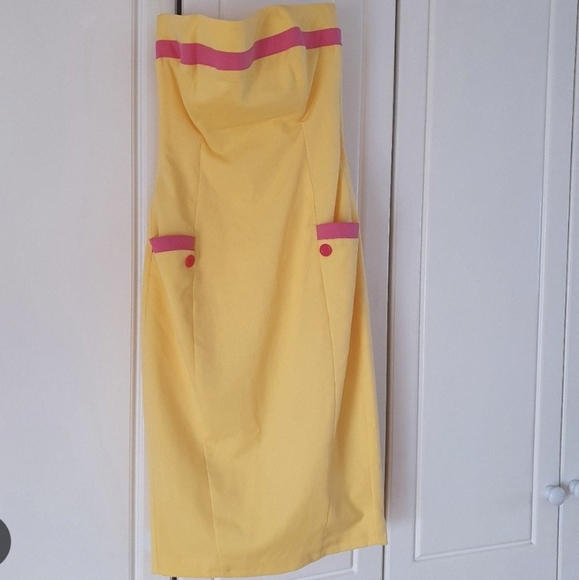 Glamour Bunny Strapless Yellow dress - Picture 2 of 3